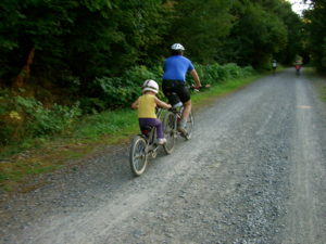 Talia & her Daddy. Pedaling. Foto by Kristina.